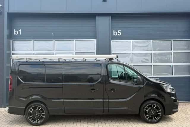 Renault Trafic (2022) thumbnail 4