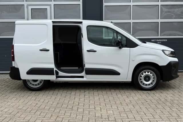 Opel Combo (2024) thumbnail 2