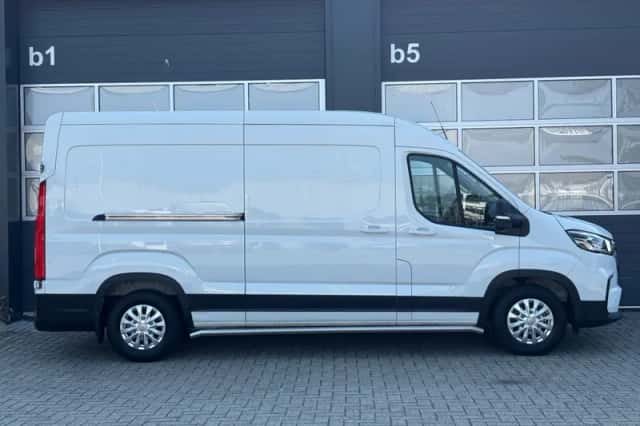 Maxus eDeliver9 (2023) thumbnail 3