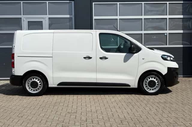 Opel Vivaro-e (2021) thumbnail 3
