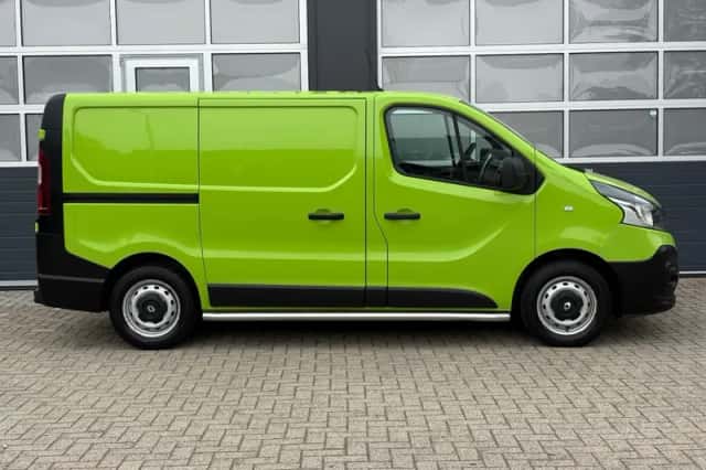 Renault Trafic (2018) thumbnail 2