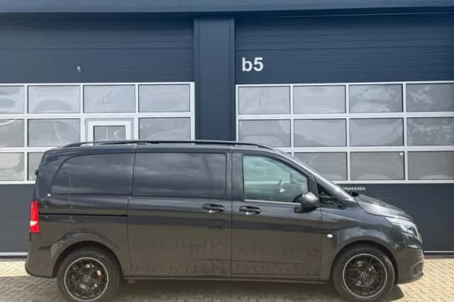 Mercedes-Benz Vito (2021) thumbnail 4