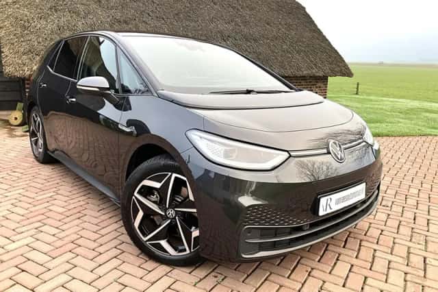 Volkswagen Id3 (2022) thumbnail 2