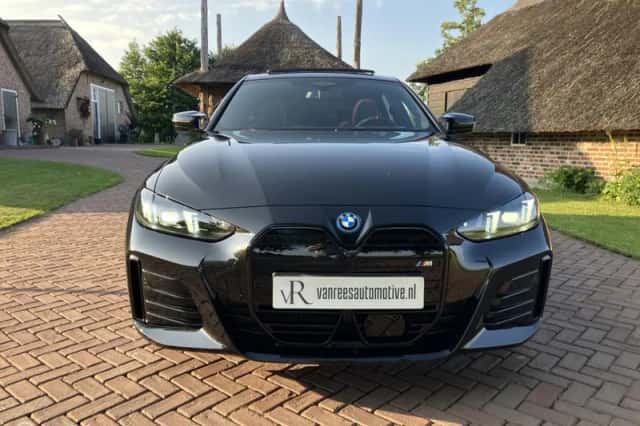 BMW i4 (2024) thumbnail 6