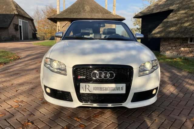 Audi RS4 (2008) thumbnail 5