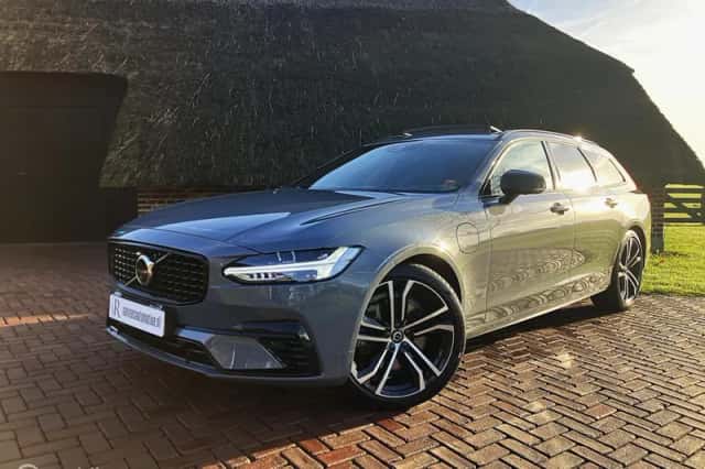 Volvo V90 (2021) thumbnail 1