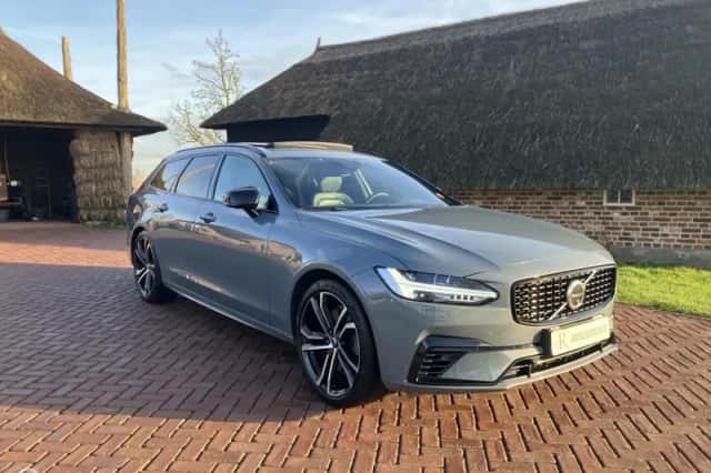 Volvo V90 (2021) thumbnail 3