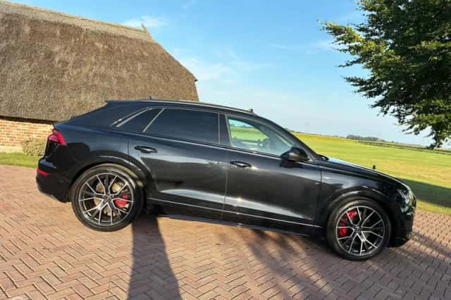 Audi Q8 (2021) thumbnail 2