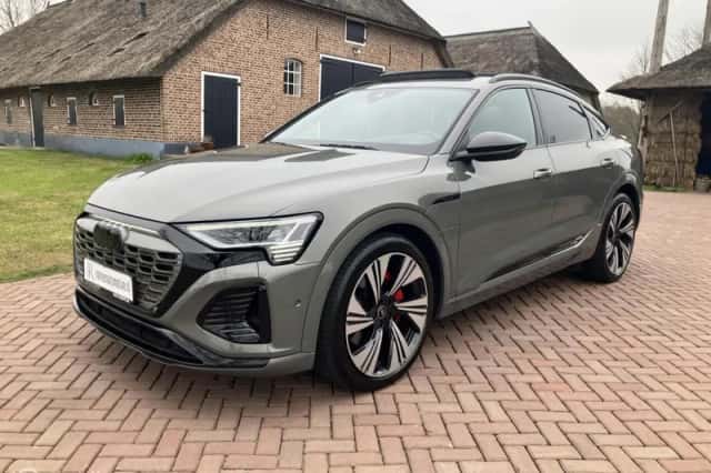Audi Q8 (2023) thumbnail 2