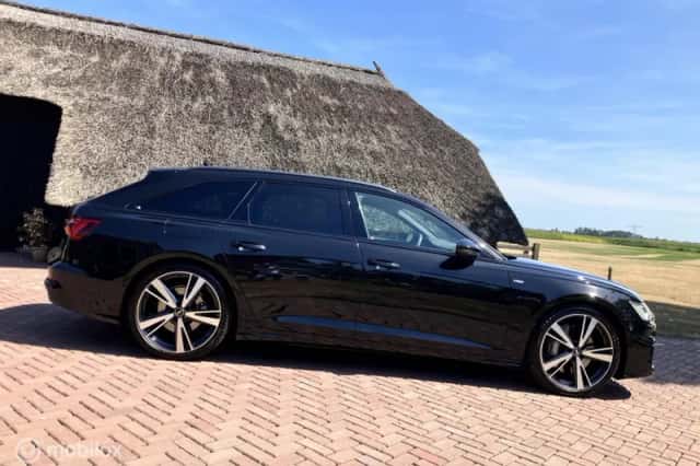 Audi A6 (2024) thumbnail 2