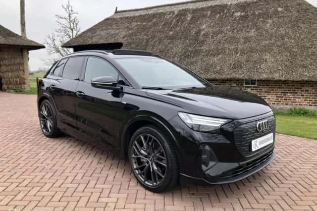 Audi Q4 e-tron (2021) thumbnail 4