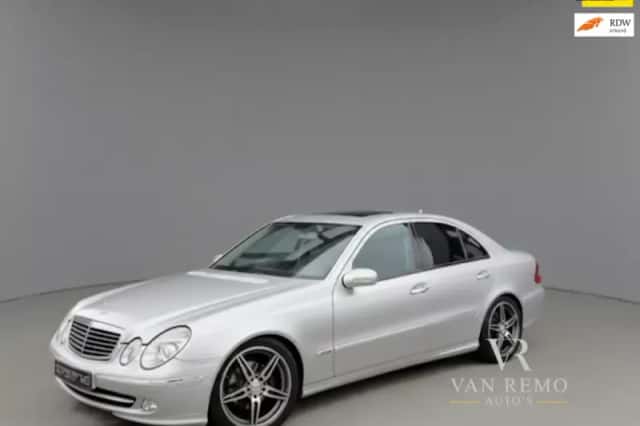 Mercedes-Benz E-Klasse (2002) thumbnail 1