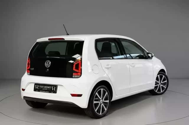 Volkswagen Up! (2018) thumbnail 5