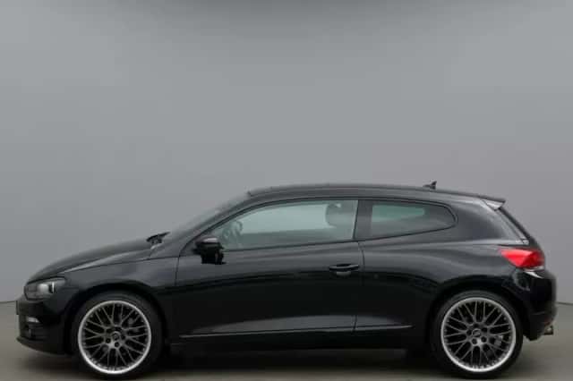 Volkswagen Scirocco (2008) thumbnail 3