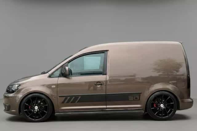 Volkswagen Caddy (2012) thumbnail 3
