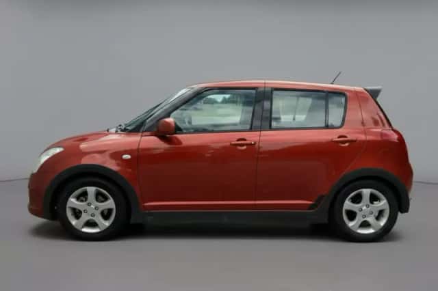 Suzuki Swift (2006) thumbnail 3