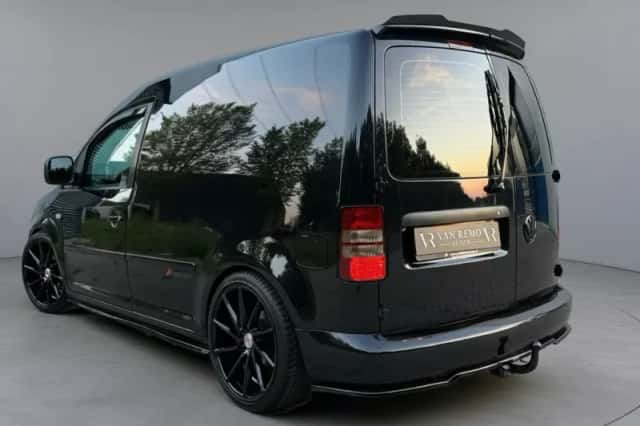 Volkswagen Caddy (2013) thumbnail 2