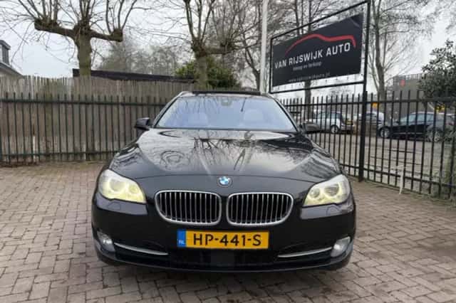 BMW 5-Serie (2012) thumbnail 2