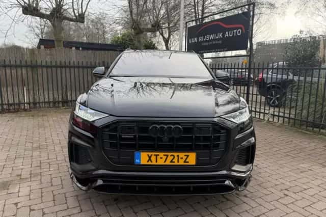 Audi Q8 (2019) thumbnail 2