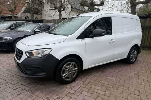 Mercedes-Benz Citan (2022) thumbnail 3
