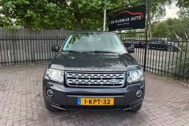 Land Rover Freelander (2013) thumbnail 2