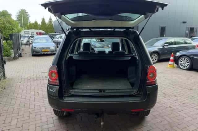 Land Rover Freelander (2013) thumbnail 5