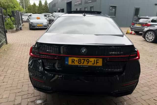 BMW 7-Serie (2022) thumbnail 5
