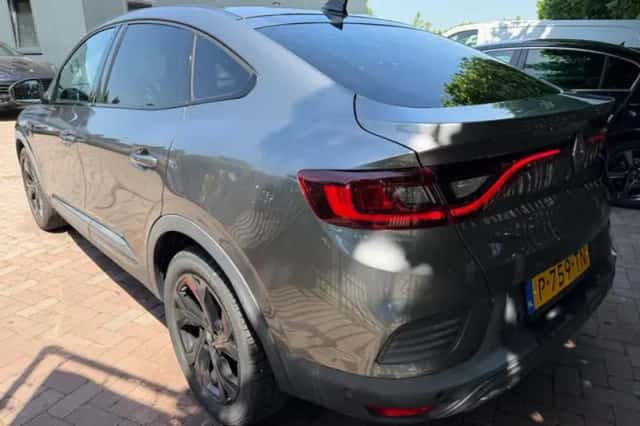 Renault Arkana (2022) thumbnail 4