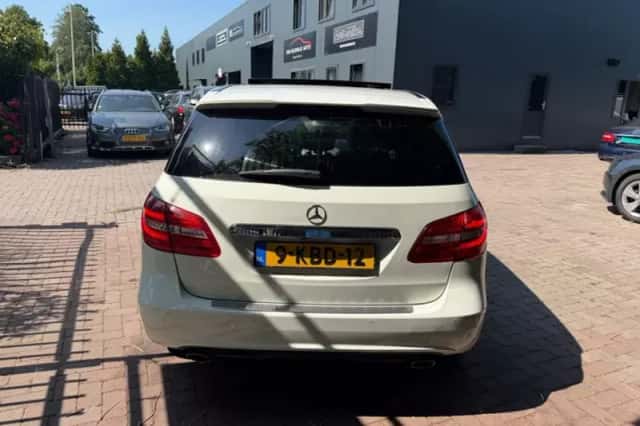 Mercedes-Benz B-Klasse (2013) thumbnail 5