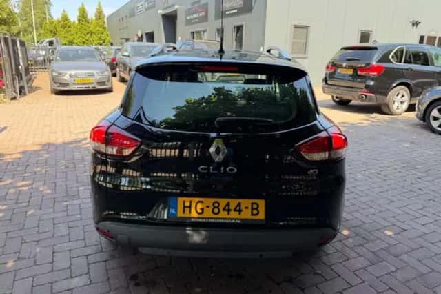 Renault Clio (2015) thumbnail 5