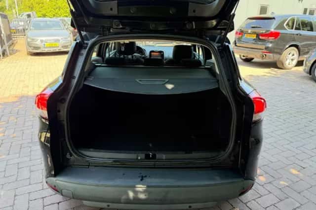 Renault Clio (2015) thumbnail 6