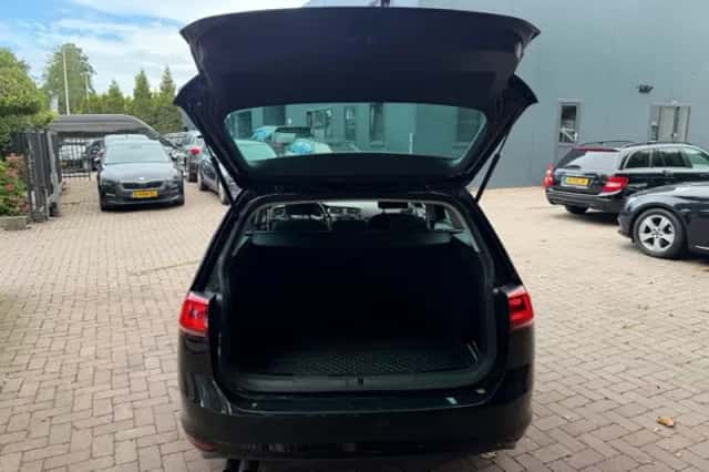 Volkswagen Golf (2014) thumbnail 6