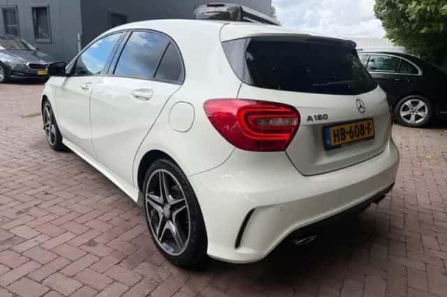 Mercedes-Benz A-Klasse (2015) thumbnail 4
