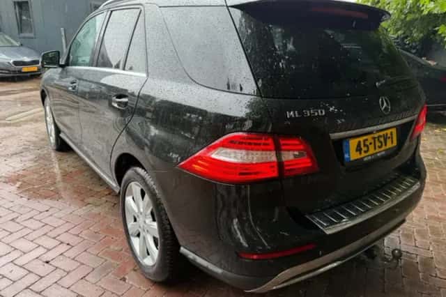 Mercedes-Benz M-Klasse (2011) thumbnail 4