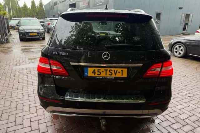 Mercedes-Benz M-Klasse (2011) thumbnail 6