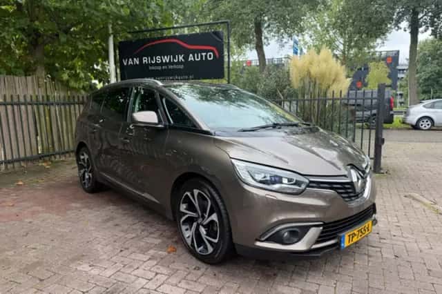 Renault Grand Scénic (2017) thumbnail 1
