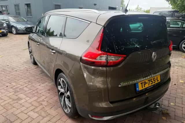 Renault Grand Scénic (2017) thumbnail 4