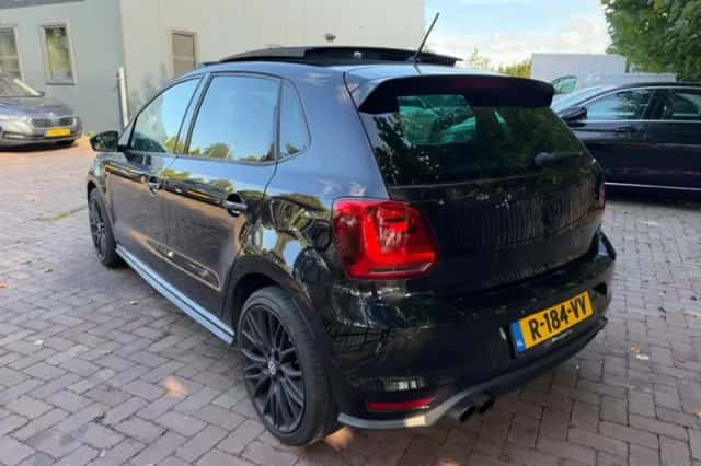 Volkswagen Polo (2015) thumbnail 4