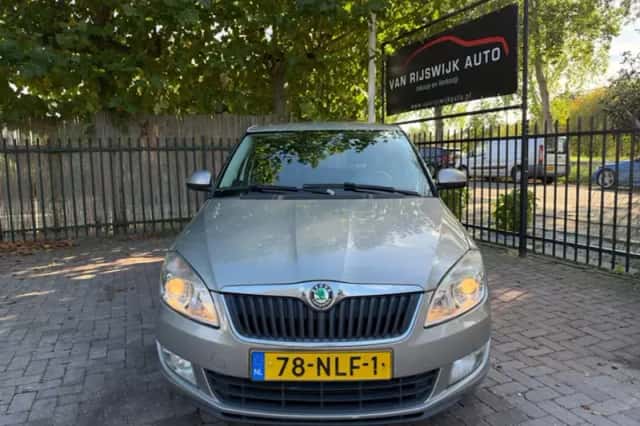 Škoda Fabia (2010) thumbnail 2