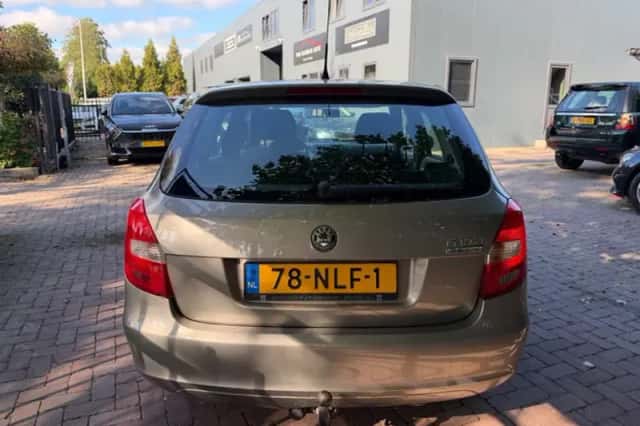 Škoda Fabia (2010) thumbnail 5