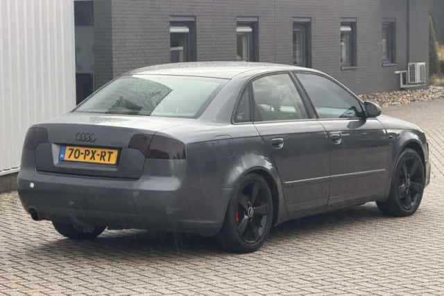 Audi A4 (2005) thumbnail 2
