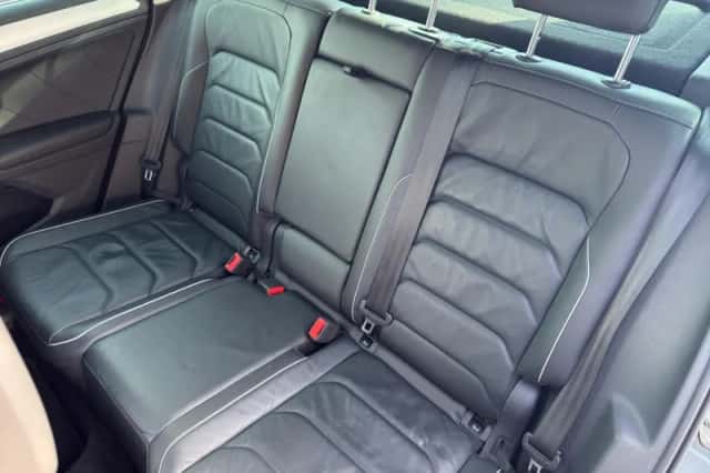 Volkswagen Tiguan (2017) thumbnail 14
