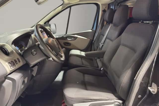 Renault Trafic (2016) thumbnail 10