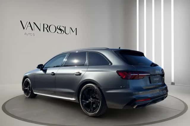 Audi A4 (2022) thumbnail 5