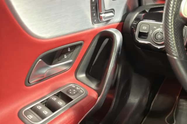 Mercedes-Benz CLA-Klasse (2020) thumbnail 12