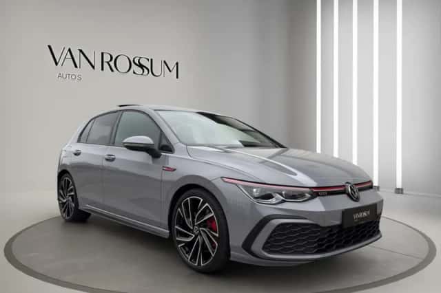 Volkswagen Golf (2023)