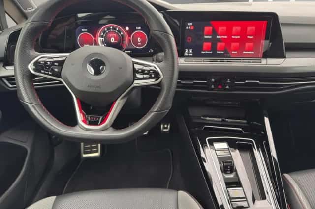 Volkswagen Golf (2023) thumbnail 14