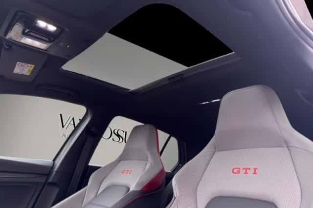 Volkswagen Golf (2023) thumbnail 20