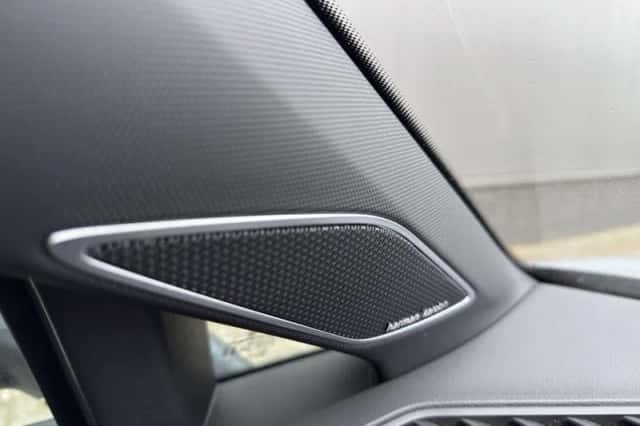 Volkswagen Golf (2023) thumbnail 21