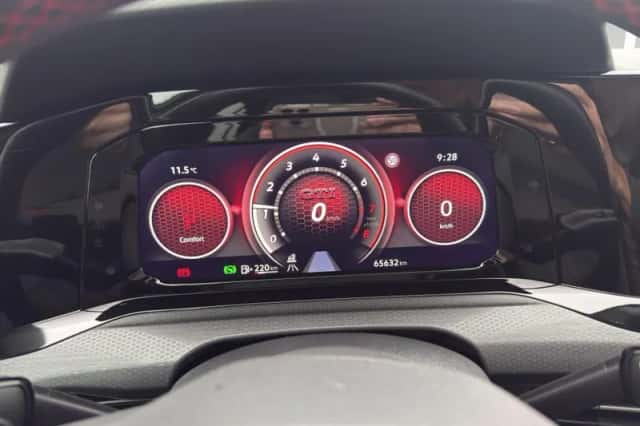 Volkswagen Golf (2023) thumbnail 10